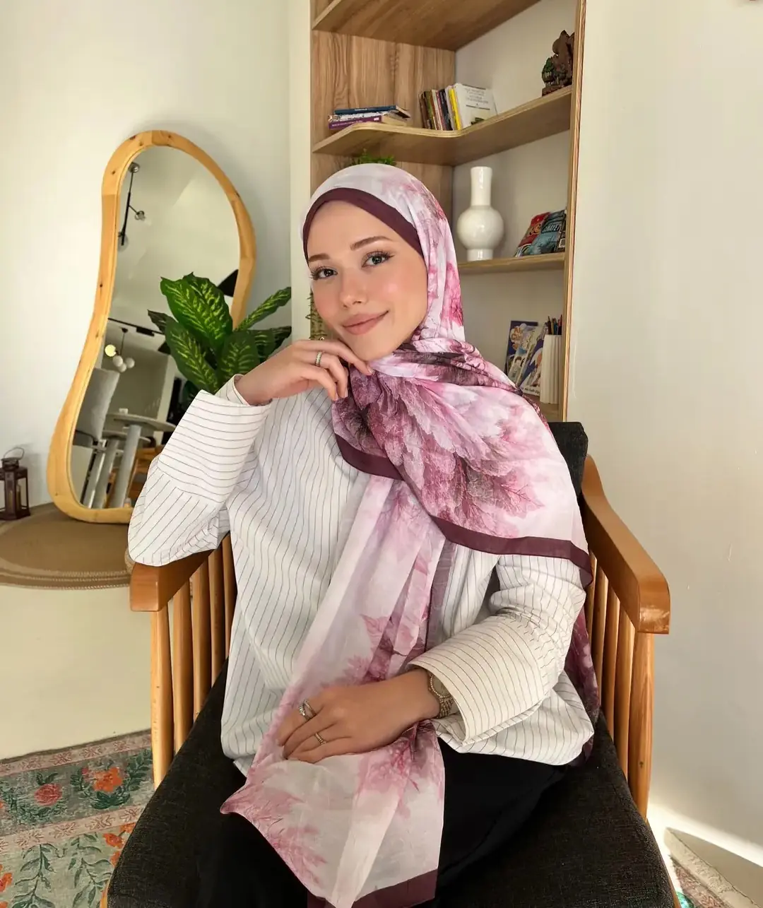 Ürün görseli: Lotus Desen Pamuk Kraş Şal - Mürdüm