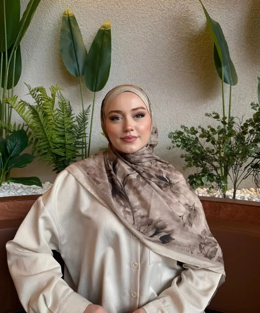 Ürün görseli: Manolya Desen Pamuk Kraş Şal - Soft latte